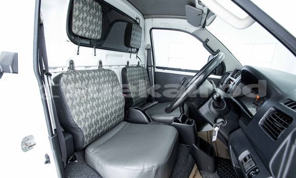 Buy Used Suzuki Carry White Car in Bangkok in Bangkok Buy Used Suzuki Carry White Car in Bangkok in Bangkok