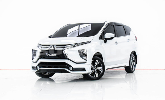 Buy Used Mitsubishi Xpander White Car in Bangkok in Bangkok Buy Used Mitsubishi Xpander White Car in Bangkok in Bangkok