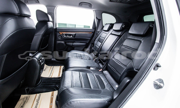 Buy Used Honda CR-V White Car in Bangkok in Bangkok Buy Used Honda CR-V White Car in Bangkok in Bangkok