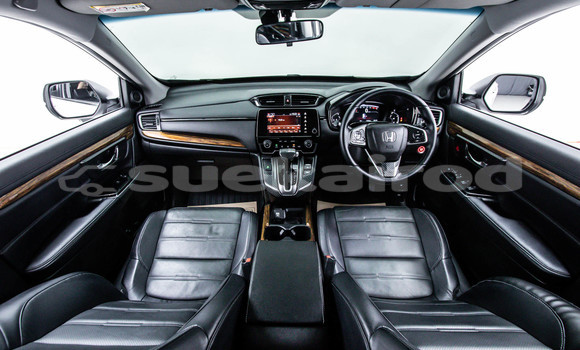 Buy Used Honda CR-V White Car in Bangkok in Bangkok Buy Used Honda CR-V White Car in Bangkok in Bangkok