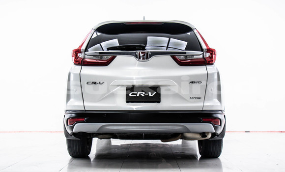 Buy Used Honda CR-V White Car in Bangkok in Bangkok Buy Used Honda CR-V White Car in Bangkok in Bangkok