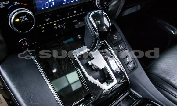 Buy Used Toyota Alphard Other Car in Bangkok in Bangkok Buy Used Toyota Alphard Other Car in Bangkok in Bangkok