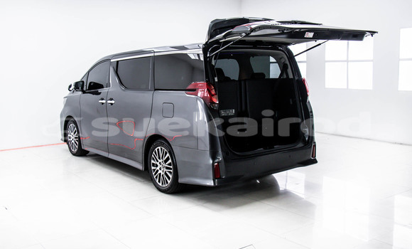 Buy Used Toyota Alphard Other Car in Bangkok in Bangkok Buy Used Toyota Alphard Other Car in Bangkok in Bangkok