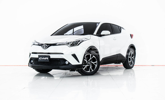 Buy Used Toyota C-HR White Car in Bangkok in Bangkok