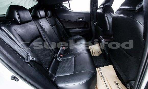 ซื้อ รถมือสอง Toyota C-HR ขาว รถยนต์ ใน %{เมือง} ใน กรุงเทพมหานคร ซื้อ รถมือสอง Toyota C-HR ขาว รถยนต์ ใน %{เมือง} ใน กรุงเทพมหานคร