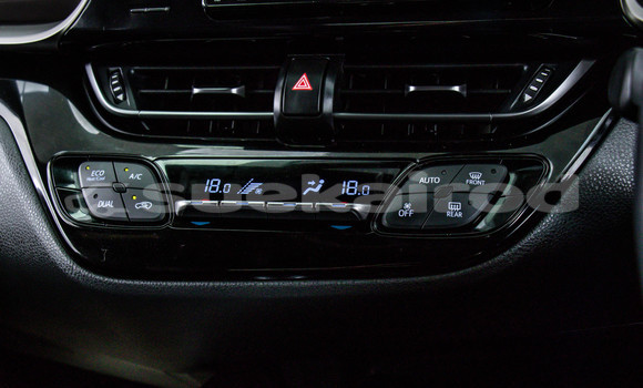 ซื้อ รถมือสอง Toyota C-HR ขาว รถยนต์ ใน %{เมือง} ใน กรุงเทพมหานคร ซื้อ รถมือสอง Toyota C-HR ขาว รถยนต์ ใน %{เมือง} ใน กรุงเทพมหานคร