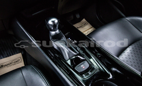 ซื้อ รถมือสอง Toyota C-HR ขาว รถยนต์ ใน %{เมือง} ใน กรุงเทพมหานคร ซื้อ รถมือสอง Toyota C-HR ขาว รถยนต์ ใน %{เมือง} ใน กรุงเทพมหานคร