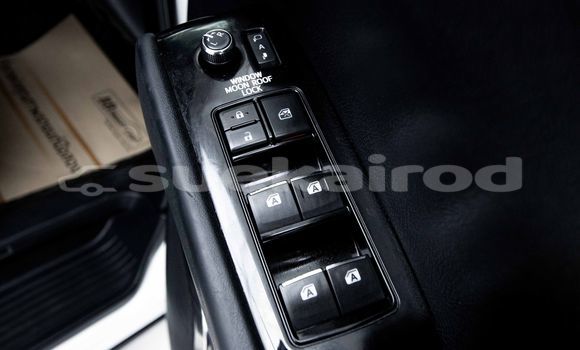 Buy Used Toyota Vellfire White Car in Bangkok in Bangkok Buy Used Toyota Vellfire White Car in Bangkok in Bangkok