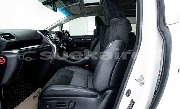 Buy Used Toyota Vellfire White Car in Bangkok in Bangkok Buy Used Toyota Vellfire White Car in Bangkok in Bangkok