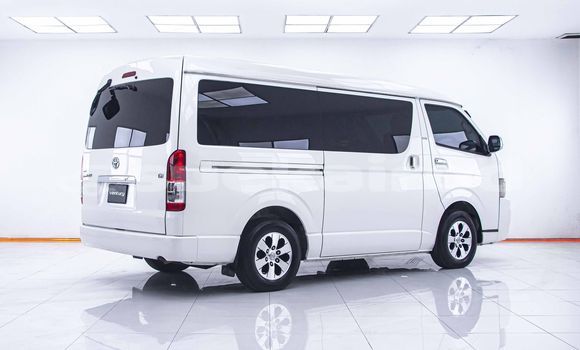 ซื้อ รถมือสอง Toyota Ventury ขาว รถยนต์ ใน %{เมือง} ใน กรุงเทพมหานคร ซื้อ รถมือสอง Toyota Ventury ขาว รถยนต์ ใน %{เมือง} ใน กรุงเทพมหานคร