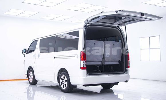 ซื้อ รถมือสอง Toyota Ventury ขาว รถยนต์ ใน %{เมือง} ใน กรุงเทพมหานคร ซื้อ รถมือสอง Toyota Ventury ขาว รถยนต์ ใน %{เมือง} ใน กรุงเทพมหานคร