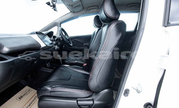 Buy Used Honda Jazz White Car in Bangkok in Bangkok Buy Used Honda Jazz White Car in Bangkok in Bangkok