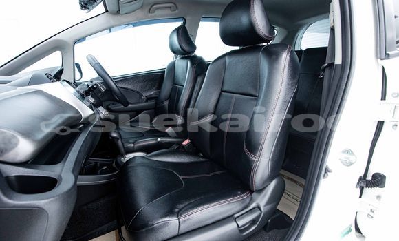 Buy Used Honda Jazz White Car in Bangkok in Bangkok Buy Used Honda Jazz White Car in Bangkok in Bangkok