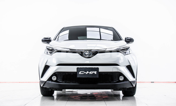 Buy Used Toyota C-HR White Car in Bangkok in Bangkok Buy Used Toyota C-HR White Car in Bangkok in Bangkok