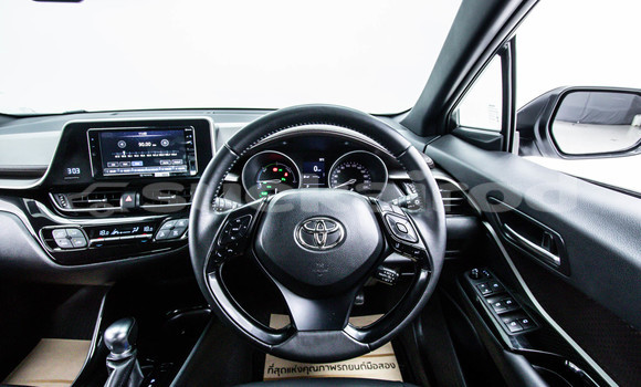 Buy Used Toyota C-HR White Car in Bangkok in Bangkok Buy Used Toyota C-HR White Car in Bangkok in Bangkok