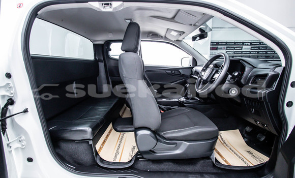 Buy Used Isuzu D-Max White Car in Bangkok in Bangkok Buy Used Isuzu D-Max White Car in Bangkok in Bangkok