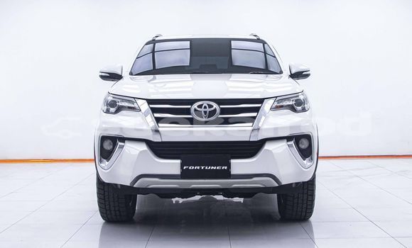 ซื้อ รถมือสอง Toyota Fortuner ขาว รถยนต์ ใน %{เมือง} ใน กรุงเทพมหานคร ซื้อ รถมือสอง Toyota Fortuner ขาว รถยนต์ ใน %{เมือง} ใน กรุงเทพมหานคร