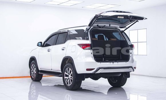 ซื้อ รถมือสอง Toyota Fortuner ขาว รถยนต์ ใน %{เมือง} ใน กรุงเทพมหานคร ซื้อ รถมือสอง Toyota Fortuner ขาว รถยนต์ ใน %{เมือง} ใน กรุงเทพมหานคร