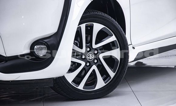 Buy Used Toyota Sienta White Car in Bangkok in Bangkok Buy Used Toyota Sienta White Car in Bangkok in Bangkok