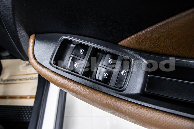 Big with watermark mg zs bangkok bangkok 74759