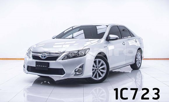 ซื้อ รถมือสอง Toyota Camry อื่น ๆ รถยนต์ ใน %{เมือง} ใน กรุงเทพมหานคร