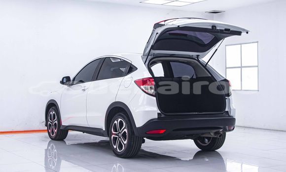 ซื้อ รถมือสอง Honda HR-V ขาว รถยนต์ ใน %{เมือง} ใน กรุงเทพมหานคร ซื้อ รถมือสอง Honda HR-V ขาว รถยนต์ ใน %{เมือง} ใน กรุงเทพมหานคร