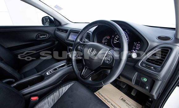 ซื้อ รถมือสอง Honda HR-V ขาว รถยนต์ ใน %{เมือง} ใน กรุงเทพมหานคร ซื้อ รถมือสอง Honda HR-V ขาว รถยนต์ ใน %{เมือง} ใน กรุงเทพมหานคร