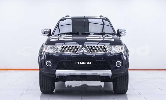 Buy Used Mitsubishi Pajero Blue Car in Bangkok in Bangkok Buy Used Mitsubishi Pajero Blue Car in Bangkok in Bangkok