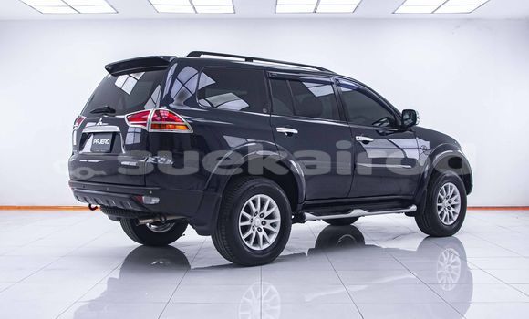 Buy Used Mitsubishi Pajero Blue Car in Bangkok in Bangkok Buy Used Mitsubishi Pajero Blue Car in Bangkok in Bangkok