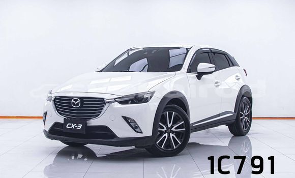 ซื้อ รถมือสอง Mazda CX-3 ขาว รถยนต์ ใน %{เมือง} ใน กรุงเทพมหานคร