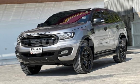 ซื้อ รถมือสอง Ford Everest อื่น ๆ รถยนต์ ใน %{เมือง} ใน กรุงเทพมหานคร