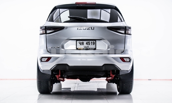 ซื้อ รถมือสอง Isuzu MU-X เงิน รถยนต์ ใน %{เมือง} ใน กรุงเทพมหานคร ซื้อ รถมือสอง Isuzu MU-X เงิน รถยนต์ ใน %{เมือง} ใน กรุงเทพมหานคร