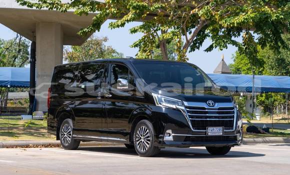 Buy Used Toyota Matrix Black Car in Bangkok in Bangkok Buy Used Toyota Matrix Black Car in Bangkok in Bangkok
