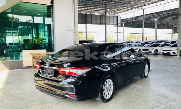 Buy Used Toyota Camry White Car in Bangkok in Bangkok Buy Used Toyota Camry White Car in Bangkok in Bangkok