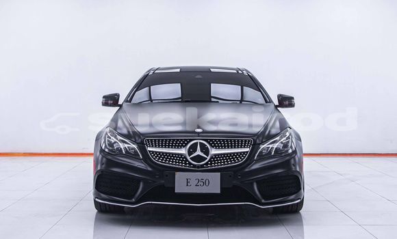 ซื้อ รถมือสอง Mercedes-Benz E-Classe สีดำ รถยนต์ ใน %{เมือง} ใน กรุงเทพมหานคร ซื้อ รถมือสอง Mercedes-Benz E-Classe สีดำ รถยนต์ ใน %{เมือง} ใน กรุงเทพมหานคร