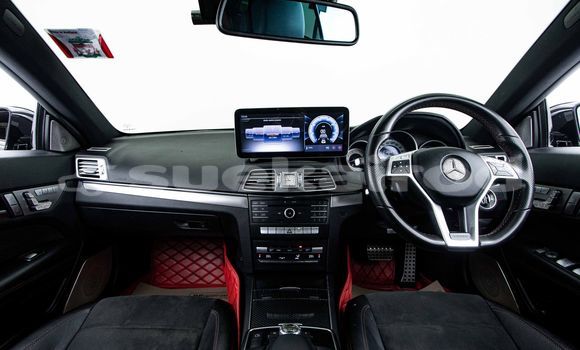 ซื้อ รถมือสอง Mercedes-Benz E-Classe สีดำ รถยนต์ ใน %{เมือง} ใน กรุงเทพมหานคร ซื้อ รถมือสอง Mercedes-Benz E-Classe สีดำ รถยนต์ ใน %{เมือง} ใน กรุงเทพมหานคร