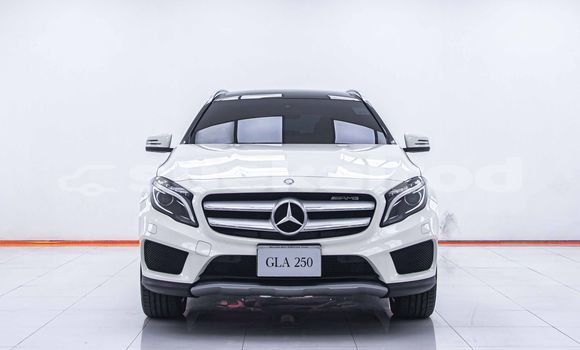 ซื้อ รถมือสอง Mercedes-Benz GLA-klasse ขาว รถยนต์ ใน %{เมือง} ใน กรุงเทพมหานคร ซื้อ รถมือสอง Mercedes-Benz GLA-klasse ขาว รถยนต์ ใน %{เมือง} ใน กรุงเทพมหานคร
