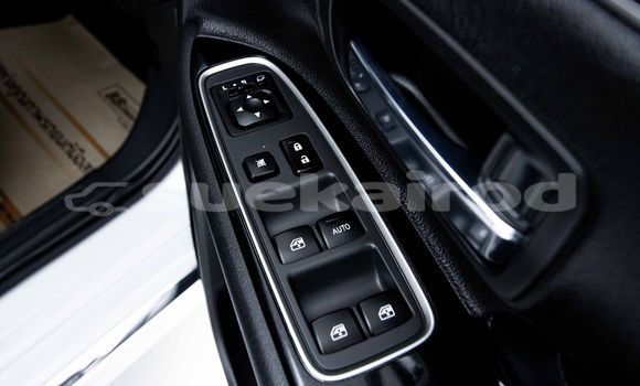 Buy Used Mitsubishi Outlander White Car in Bangkok in Bangkok Buy Used Mitsubishi Outlander White Car in Bangkok in Bangkok