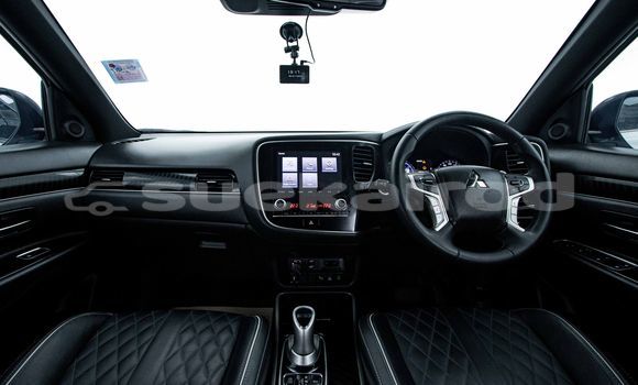 Buy Used Mitsubishi Outlander White Car in Bangkok in Bangkok Buy Used Mitsubishi Outlander White Car in Bangkok in Bangkok