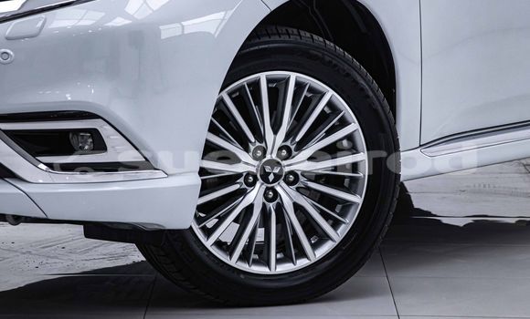 Buy Used Mitsubishi Outlander White Car in Bangkok in Bangkok Buy Used Mitsubishi Outlander White Car in Bangkok in Bangkok