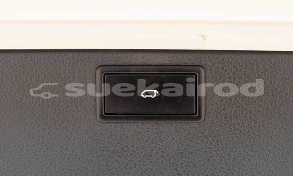 Buy Used Volkswagen Caravelle White Car in Bangkok in Bangkok Buy Used Volkswagen Caravelle White Car in Bangkok in Bangkok