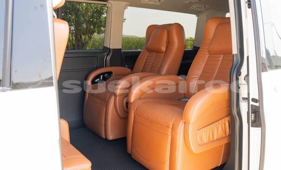 Buy Used Volkswagen Caravelle White Car in Bangkok in Bangkok Buy Used Volkswagen Caravelle White Car in Bangkok in Bangkok