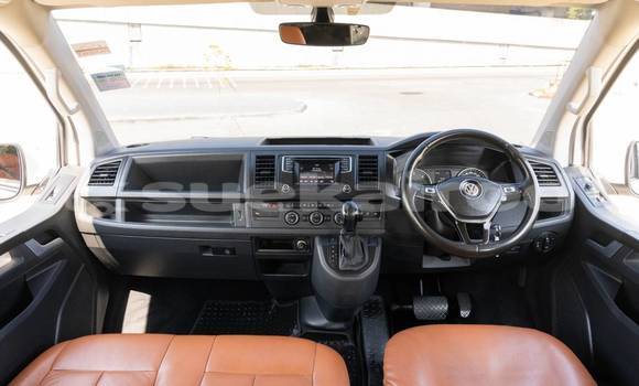 Buy Used Volkswagen Caravelle White Car in Bangkok in Bangkok Buy Used Volkswagen Caravelle White Car in Bangkok in Bangkok