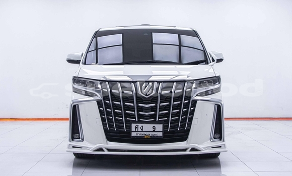 Buy Used Toyota Alphard White Car in Bangkok in Bangkok Buy Used Toyota Alphard White Car in Bangkok in Bangkok