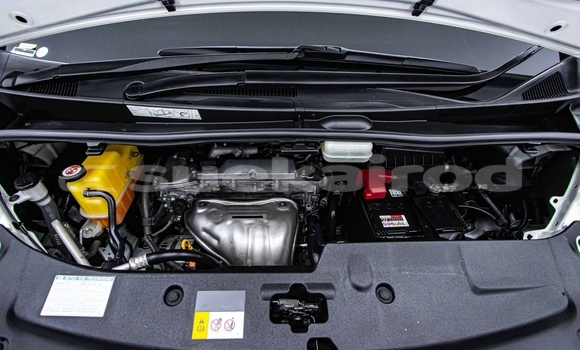 Buy Used Toyota Alphard White Car in Bangkok in Bangkok Buy Used Toyota Alphard White Car in Bangkok in Bangkok