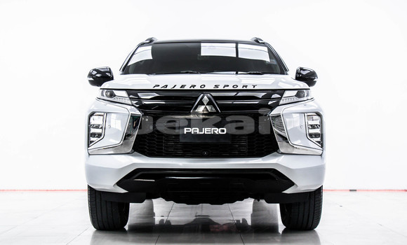 ซื้อ รถมือสอง Mitsubishi Pajero Sport สีดำ รถยนต์ ใน %{เมือง} ใน กรุงเทพมหานคร ซื้อ รถมือสอง Mitsubishi Pajero Sport สีดำ รถยนต์ ใน %{เมือง} ใน กรุงเทพมหานคร