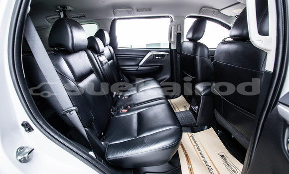 ซื้อ รถมือสอง Mitsubishi Pajero Sport สีดำ รถยนต์ ใน %{เมือง} ใน กรุงเทพมหานคร ซื้อ รถมือสอง Mitsubishi Pajero Sport สีดำ รถยนต์ ใน %{เมือง} ใน กรุงเทพมหานคร