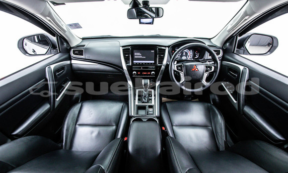 ซื้อ รถมือสอง Mitsubishi Pajero Sport สีดำ รถยนต์ ใน %{เมือง} ใน กรุงเทพมหานคร ซื้อ รถมือสอง Mitsubishi Pajero Sport สีดำ รถยนต์ ใน %{เมือง} ใน กรุงเทพมหานคร