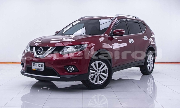 ซื้อ รถมือสอง Nissan X-Trail สีแดง รถยนต์ ใน %{เมือง} ใน กรุงเทพมหานคร