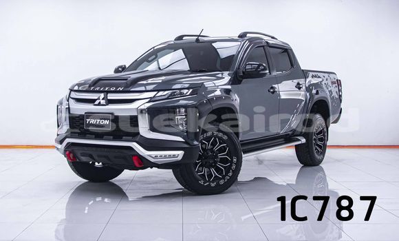 ซื้อ รถมือสอง Mitsubishi Triton อื่น ๆ รถยนต์ ใน %{เมือง} ใน กรุงเทพมหานคร